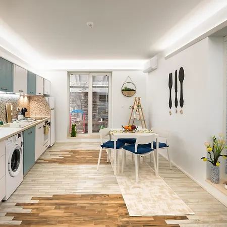 Rhea / рея Bałczik