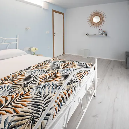 Guest house Rhea / рея Balchik